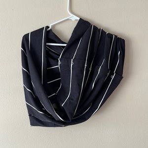 Lululemon Button Scarf